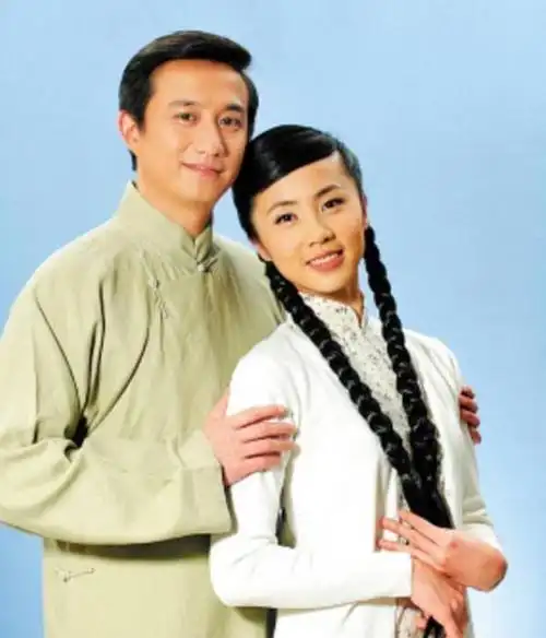 孙莉被黄磊追到手时才18岁,看完孙莉旧照后,才知道黄磊有多美哉