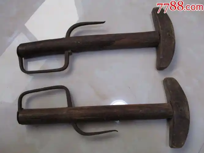 十八般武器之"丁字双拐"