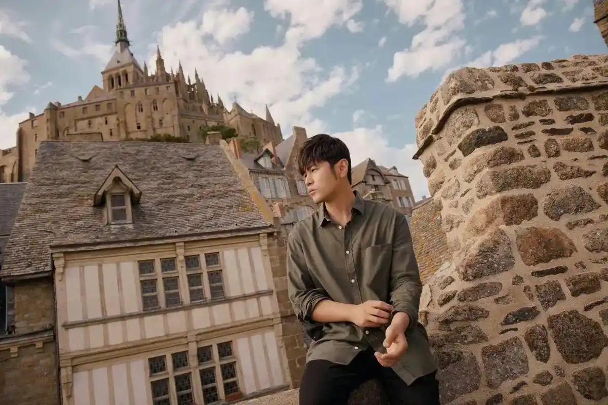 周杰伦 《倒影》mv官方高清写真 - 抖音