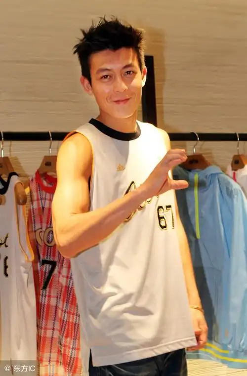 陈冠希当年的照片,可是秒杀当代小鲜肉