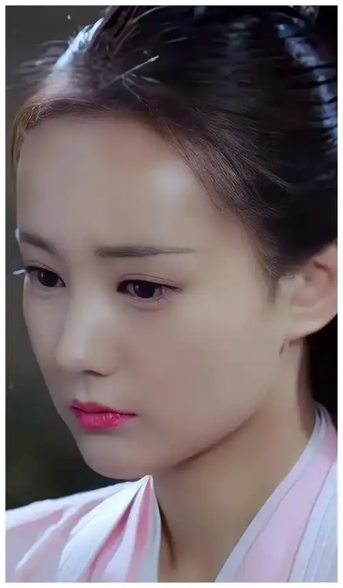 李一桐古装真美媚者无疆中的她柔情似水一笑嫣然