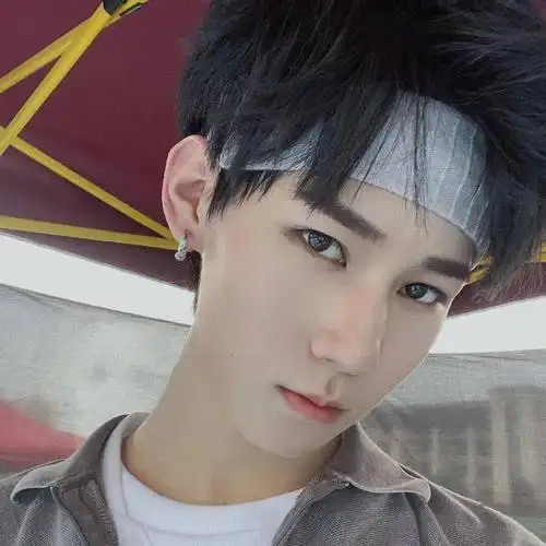 微信头像张真源