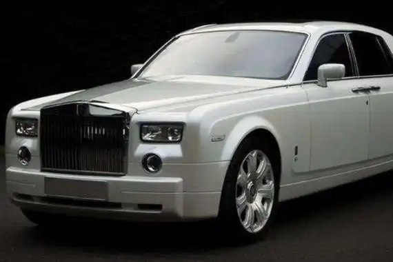 世界上最贵的车77亿劳斯莱斯银魅仅一辆存世皇室专属