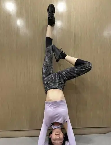 36岁张俪《蒙面舞王》里舞蹈首秀性感撩人