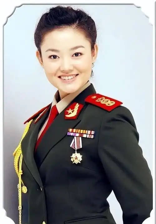 军旅女歌手:飒爽豪迈,唱出清爽!
