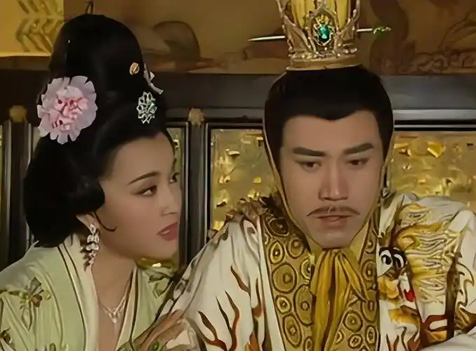 武则天跟李世民12年都没怀孕,为何刚嫁给李治就怀了?其实 .