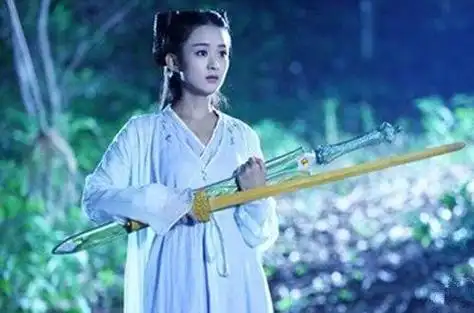 断念有灵性认花千骨为主人,曾多次救花千骨.