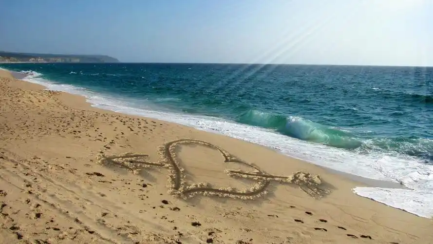 浪漫,爱心,沙滩,大海,一箭穿心壁纸