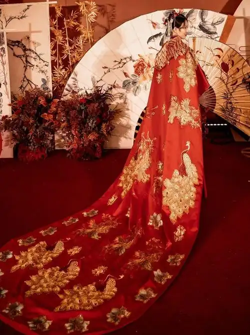 秀禾服披风新娘中式婚纱凤冠霞帔结婚古装嫁衣夏抖音长拖尾披肩冬