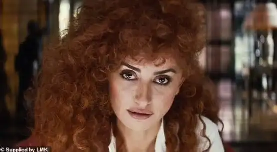 荧幕上的怪咖或坏女人总是一头卷发?这和英国版"面相学"有关?