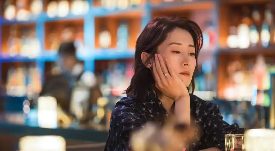 回顾刘敏涛嫁豪门独守空房7年离婚后重返荧屏今女儿成她的骄傲