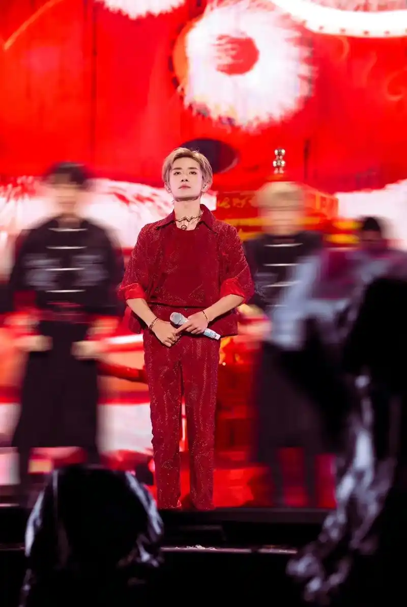 易烊千玺.很精彩,很感动!泪流满面,青春结束,一直不敢去正视 - 抖音