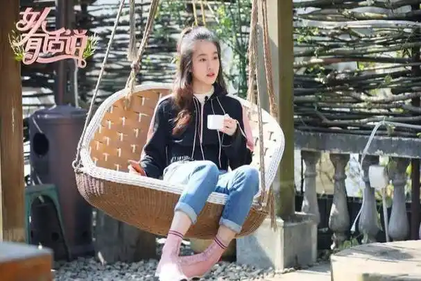 张雪迎参加《女人有话说》这档生活类综艺节目时,需要完成一系列日常