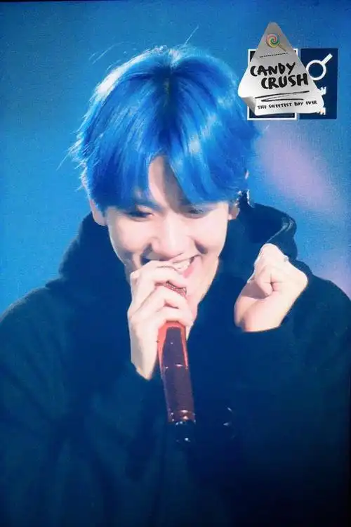 童话中的精灵?exo 边伯贤,染了"二次元蓝发色"的结果