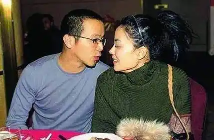 窦唯:为王菲而名世,吃锅望盆是他失败人生的第一步_母亲_婚姻_姜昕