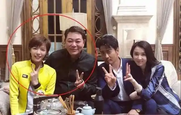 魏嘉齐乐否认和解:她和徐梓钧都在等高亚麟的道歉|演员|关晓彤|王俊凯