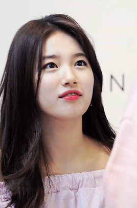 裴秀智gif美女gif可爱gif卖萌gif喜欢你gif