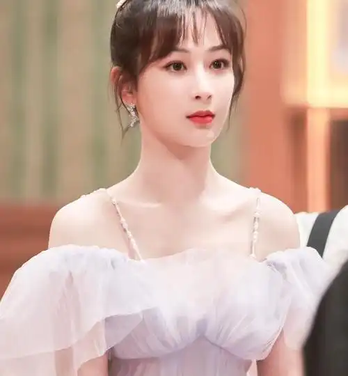 杨紫的个人资料简介身高年龄三围图片