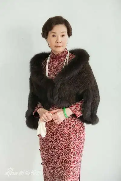 资料图片春天的绞刑架主角归亚蕾饰杜老太太