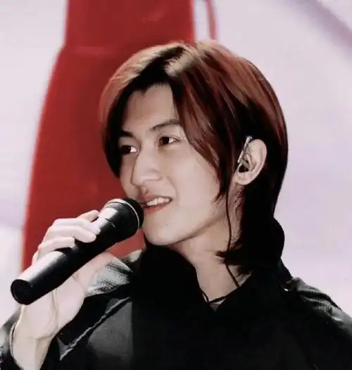 11月21日,谢霆锋,凌晨零点发文!