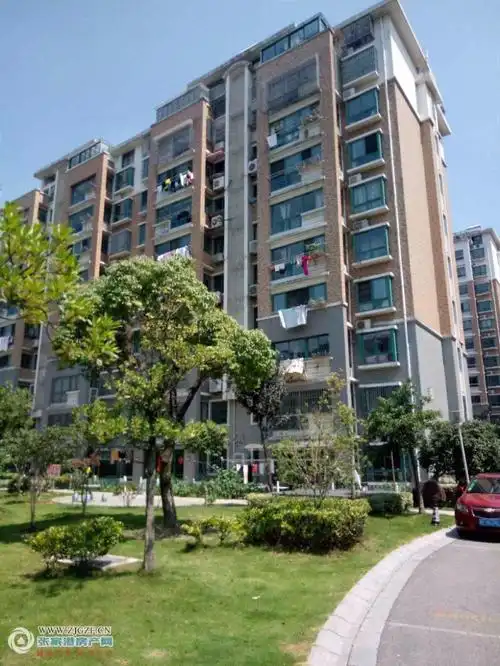 学还在金城花园装修就用了30万现在122打包出售电梯房