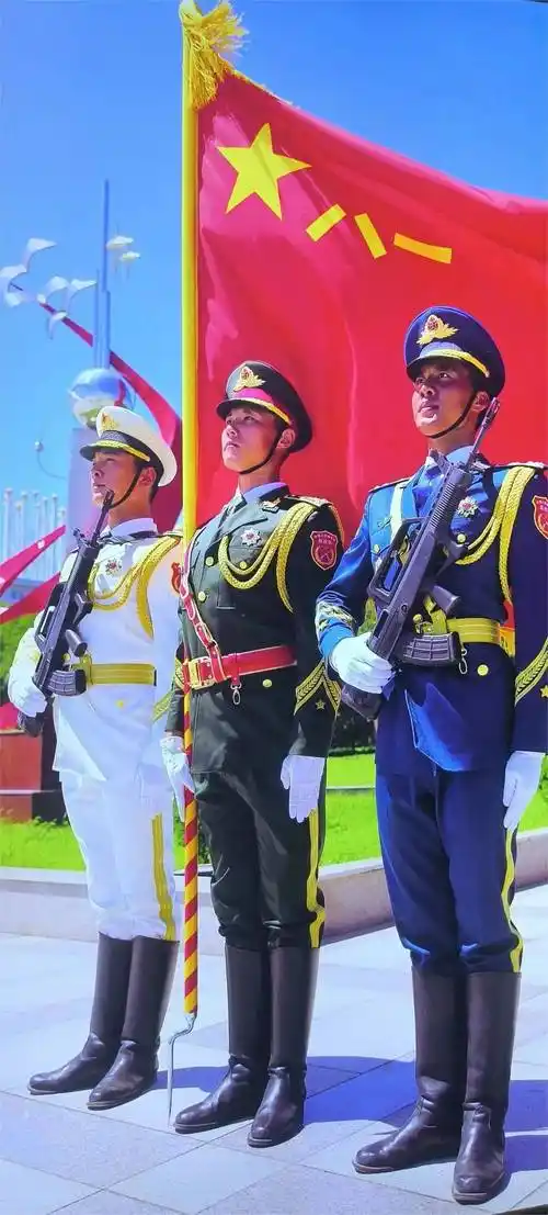 员们切身去感受每一次迈步,每一次挥手,每一次敬礼都代表着国家的形象