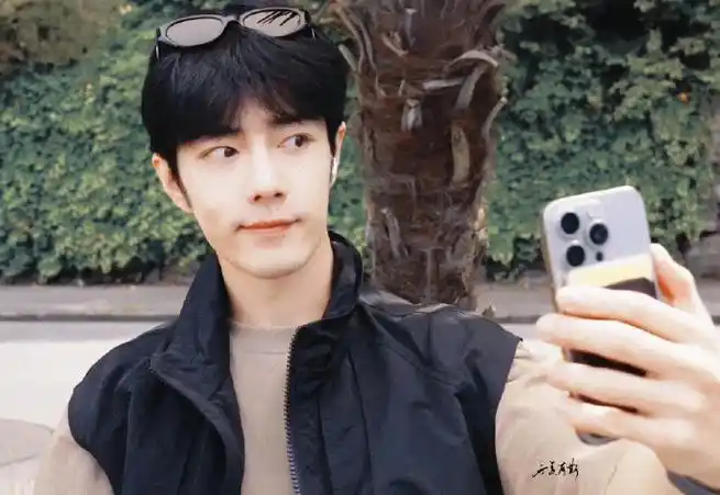 肖战专梯2.0##肖战法国游满屏松弛感