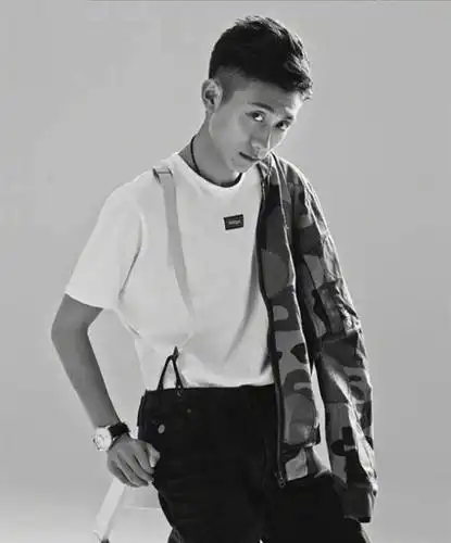 张一山:无论戏里戏外都痞子范十足,余罪黑帮大哥果然名不虚传!