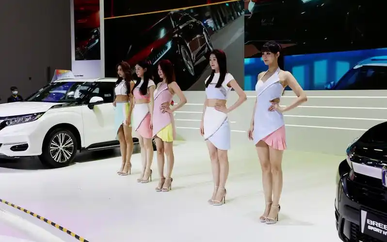 2021海南第一车展海口开幕为期4天云集近千款车型