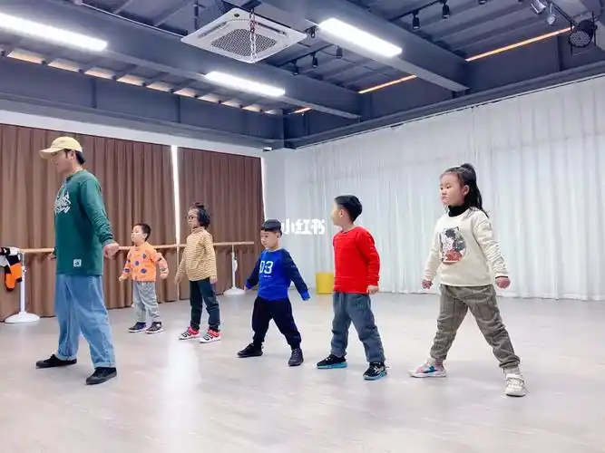 少儿街舞课堂随拍