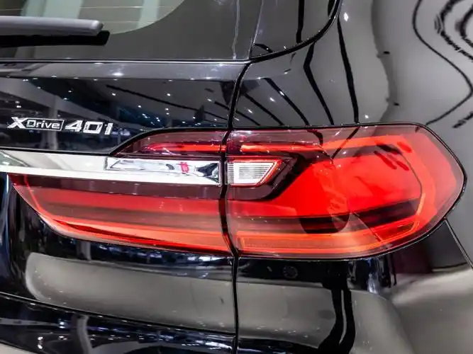 宝马 宝马x7  2020款 xdrive40i 尊享型m运动套装图片