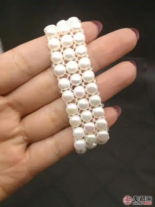 淡水珍珠3排手链,有弹力,送礼