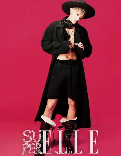 不走寻常路!黄子韬登时尚封面诠释红与黑的世界