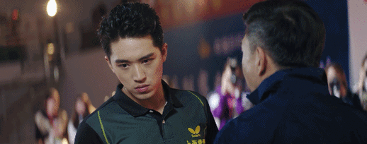 荣耀乒乓##许魏洲情绪爆发力#于克南终于忍不了郑浩了,在赛场上怒怼