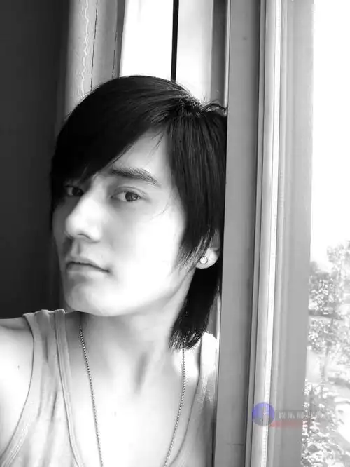 钱枫瘦的时候也是帅过的