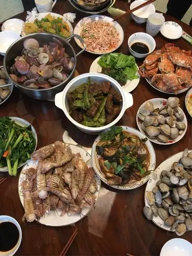 用心做的丰盛晚餐,排骨是许总从九台特意买 冰镇带去的 用心良苦 真心