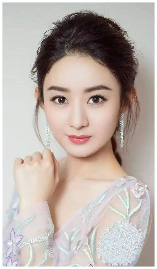 章子怡否认炒作疑云,愤怒驳斥网谣,遭网友热议._赵丽颖_事情_热度