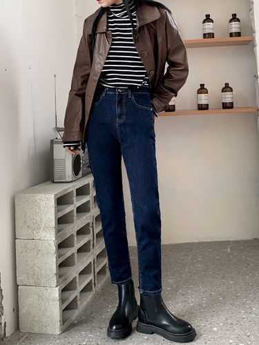 小脚裤配靴子显瘦2022新款大码女生牛仔裤宽松直筒韩版弹力九分裤