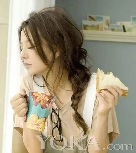 斜侧45谁的脸最美