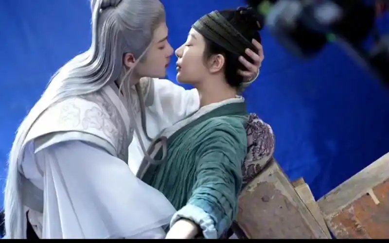 檀健次杨紫吻戏花絮