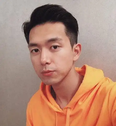 李现年轻时长啥样仅此一张18岁照片曝光网友这谁顶得住