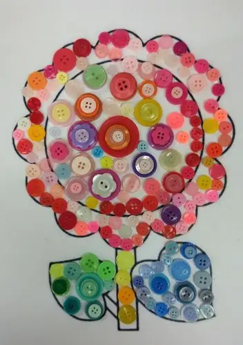 2016年海口长流中学首届教师纽扣拼贴亲子活动