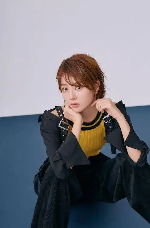 老师好秦鸣悦带你回到最美好的上学时光