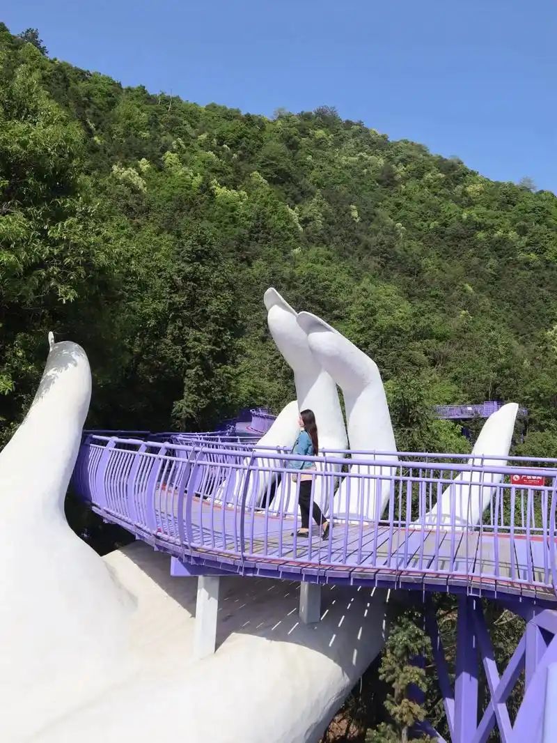 来绝美杭州桐庐天子地体验玻璃栈道漂流.