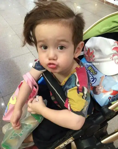 放开我北鼻jackson周嘉诚萌萌哒男宝宝比