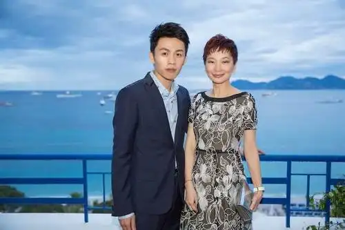 李鸿其戛纳亮相国际大牌活动绅士儒雅展国际征程