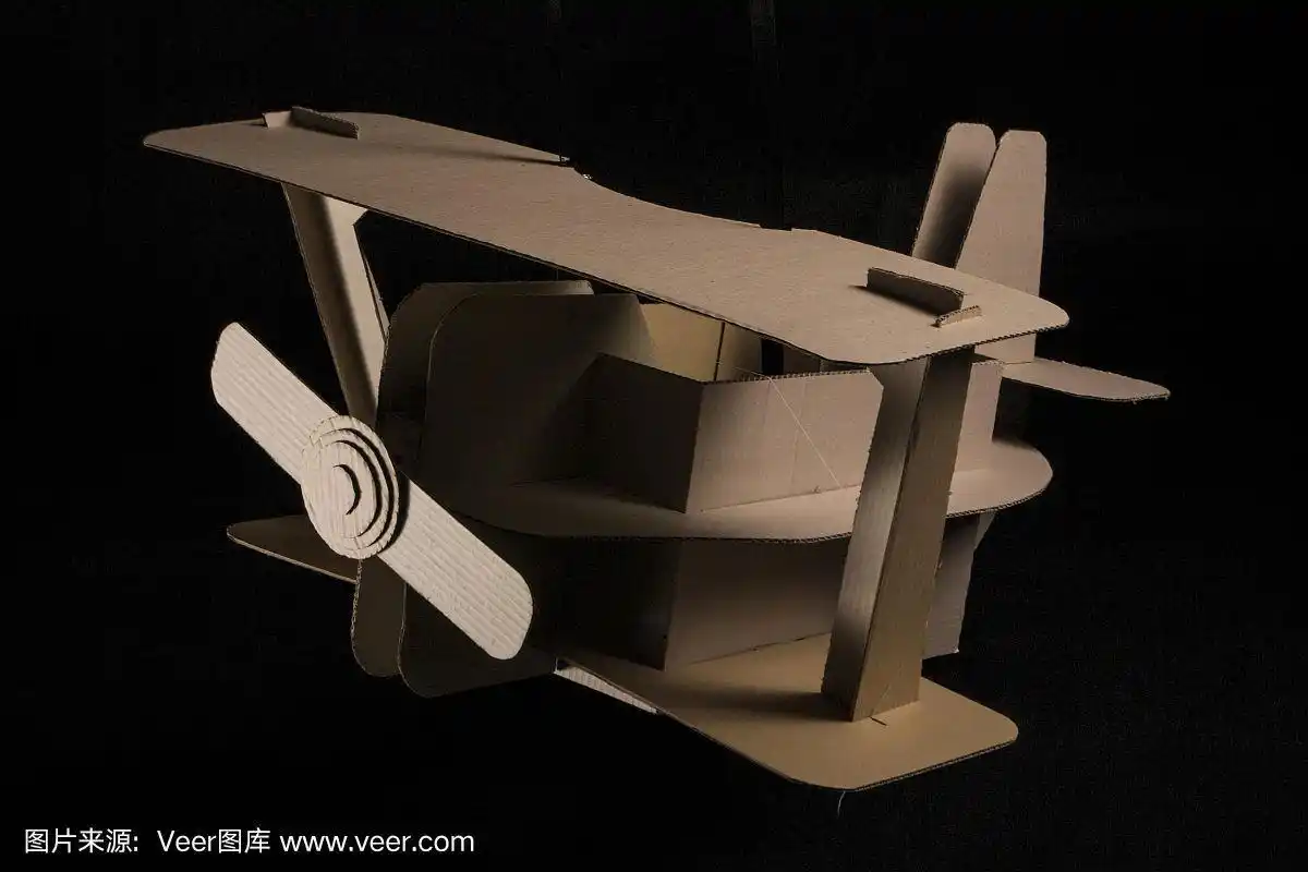 纸板双翼飞机