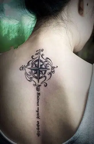 女生背部新款个性英文纹身图案大全