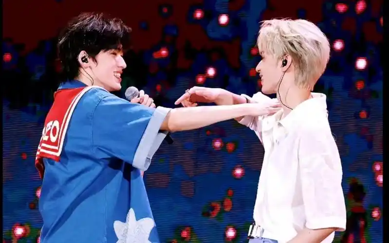 【宋亚轩 刘耀文】双人舞台《烟花升停在星夜》|时代少年团|理想之途