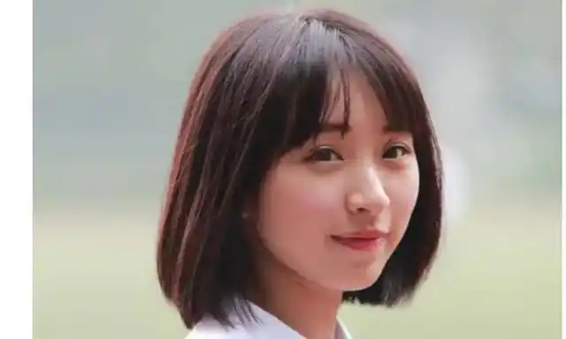 头发少剪短发会显秃吗